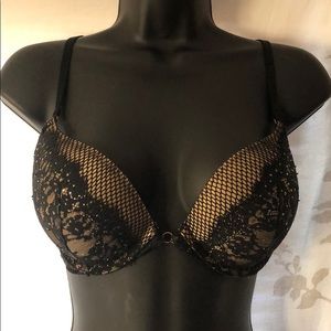 Victoria’s Secret very sexy bra